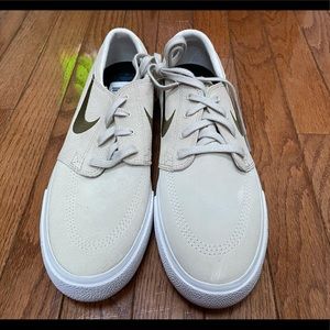 Stefan Janoski Tan/Brown Nikes